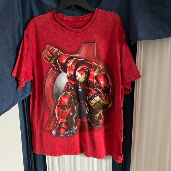 Men’s Iron Man T-Shirt - Picture 1 of 3